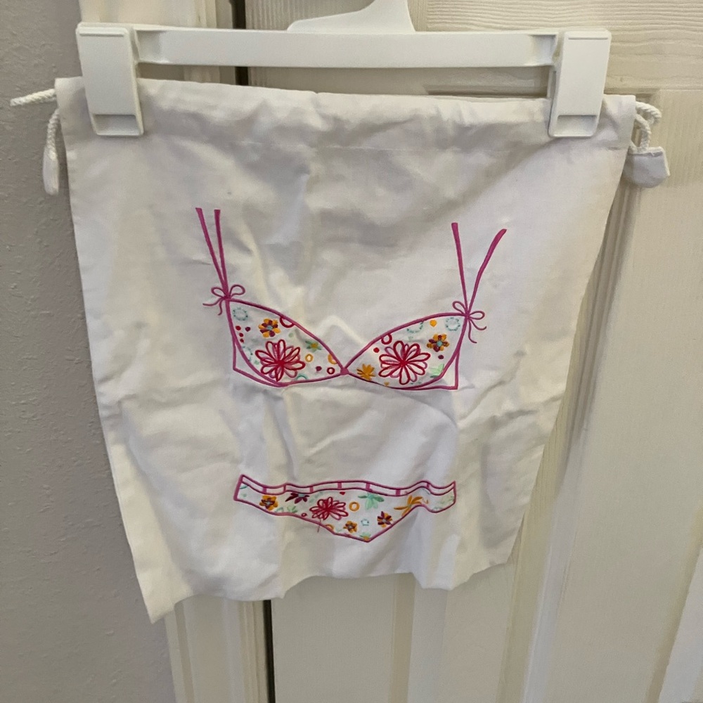 Anna Moi lingerie swimsuit bag NWT